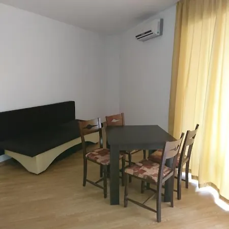 Royal Palm Aparthotel Sveti Vlas