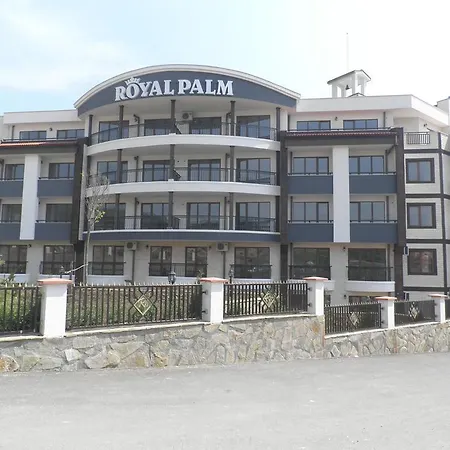 Royal Palm Aparthotel 2*