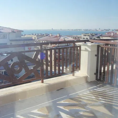 Royal Palm Apartmanhotel Szveti Vlasz