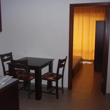 Royal Palm Apartmanhotel 2*