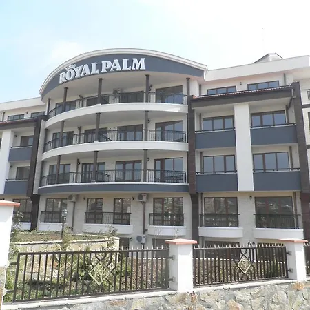 Royal Palm شقة فندقية سفيتي فلاس
