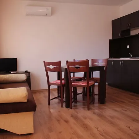 Royal Palm سفيتي فلاس